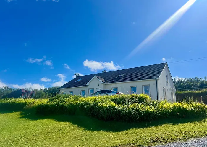Hill View House