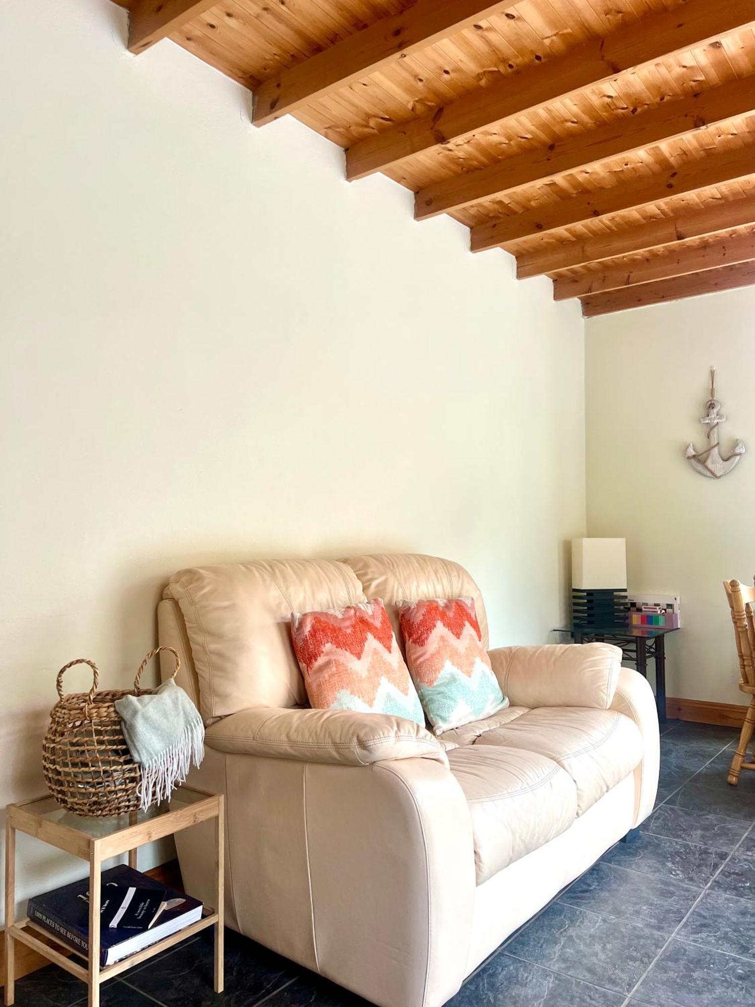 Hill View House *